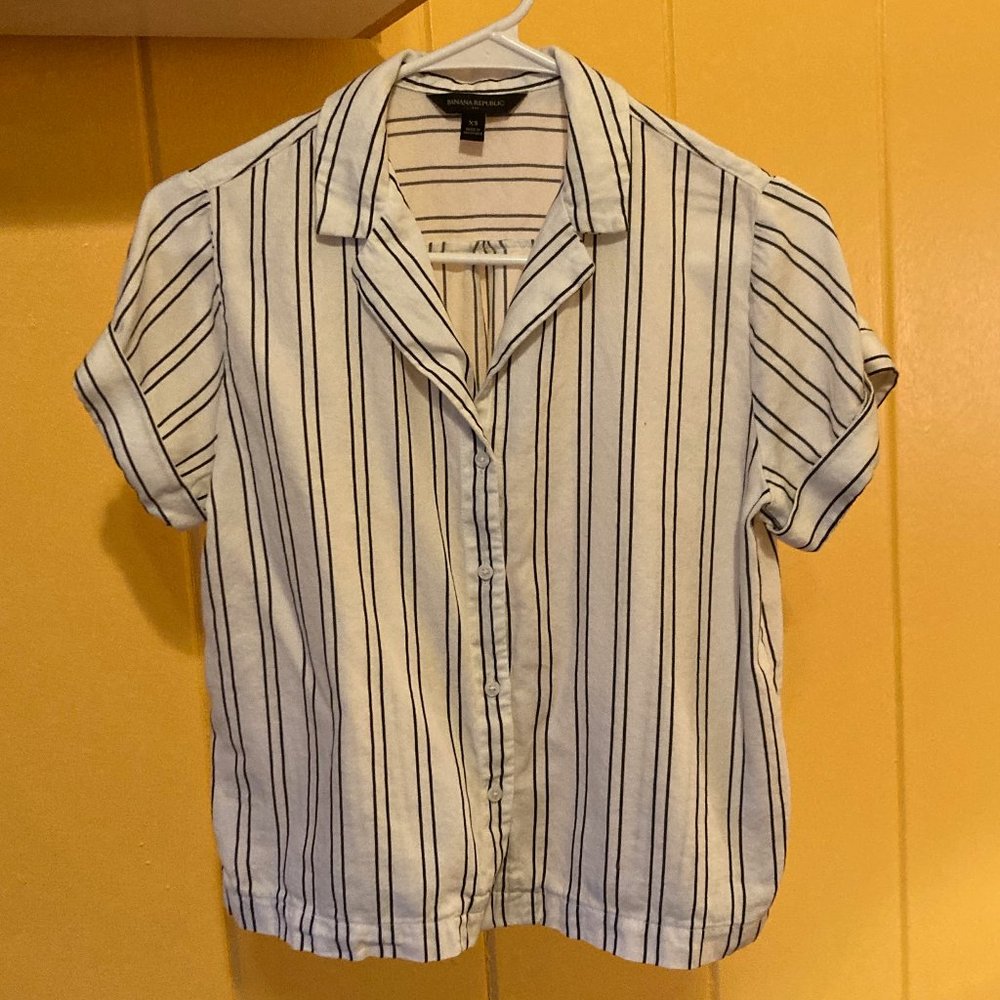 Banana Republic XS White/Black Striped Blouse